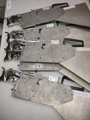 Купить Фидер Эвест 12мм для используемого оригинала, хорошего состояния машины Эвест ЭМ-760Л СМТ онлайн изготовление