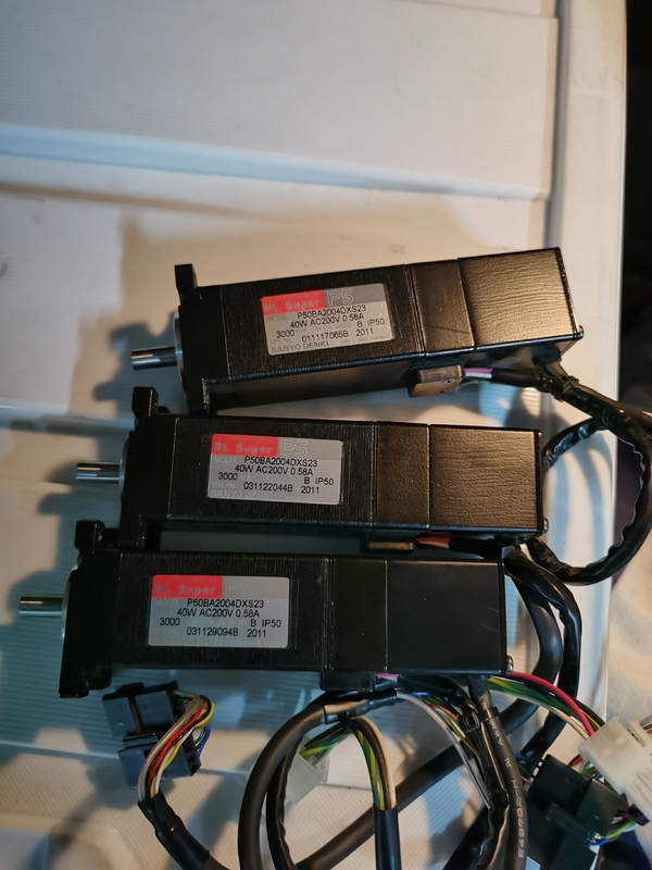 Сервопривод Mtor M2 M4 мотора P50BA2004DXS23 Ipulse M1 оси I PLUSE z